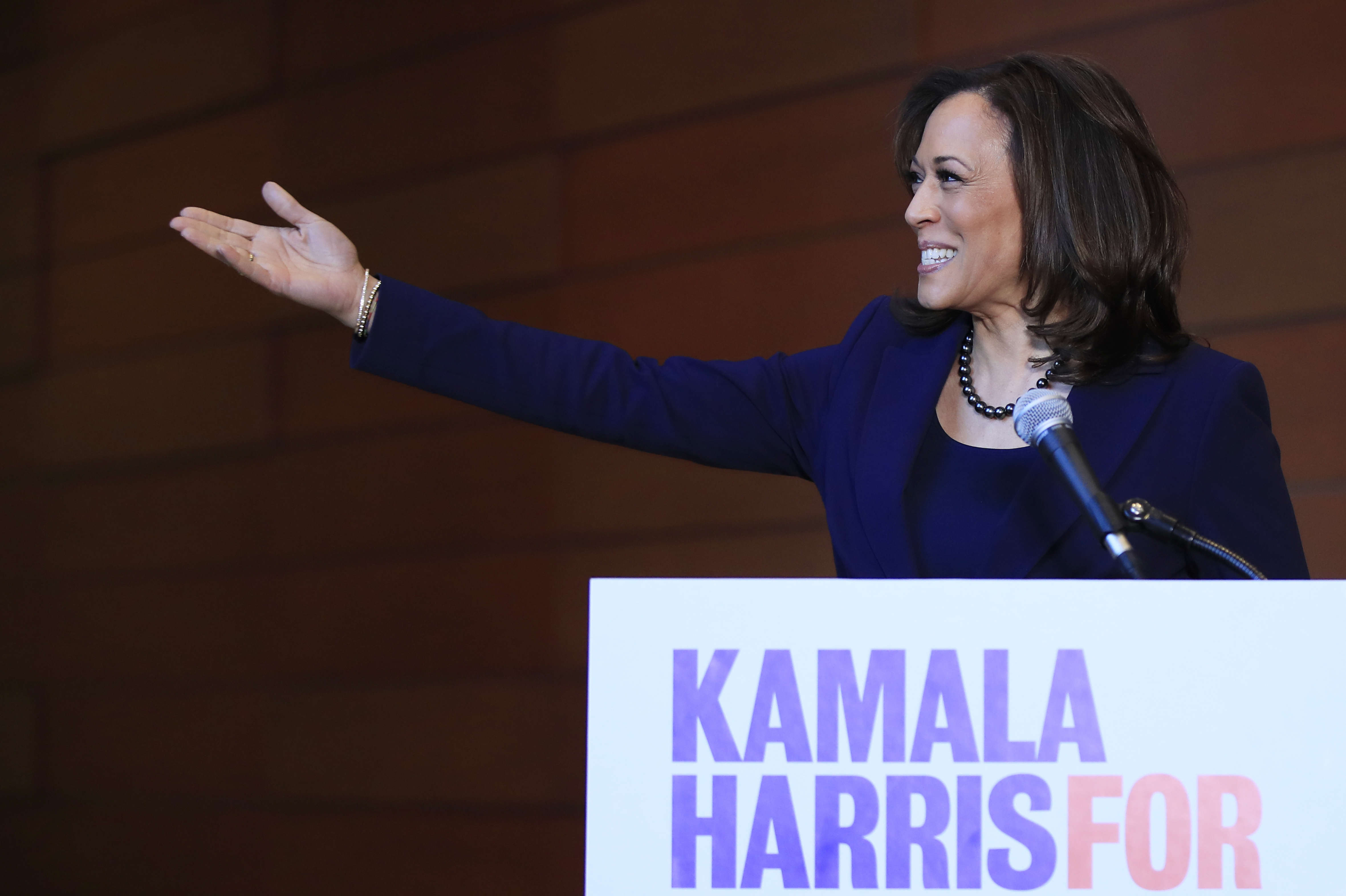 Senadora Kamala Harris se lanza por la presidencia de EEUU