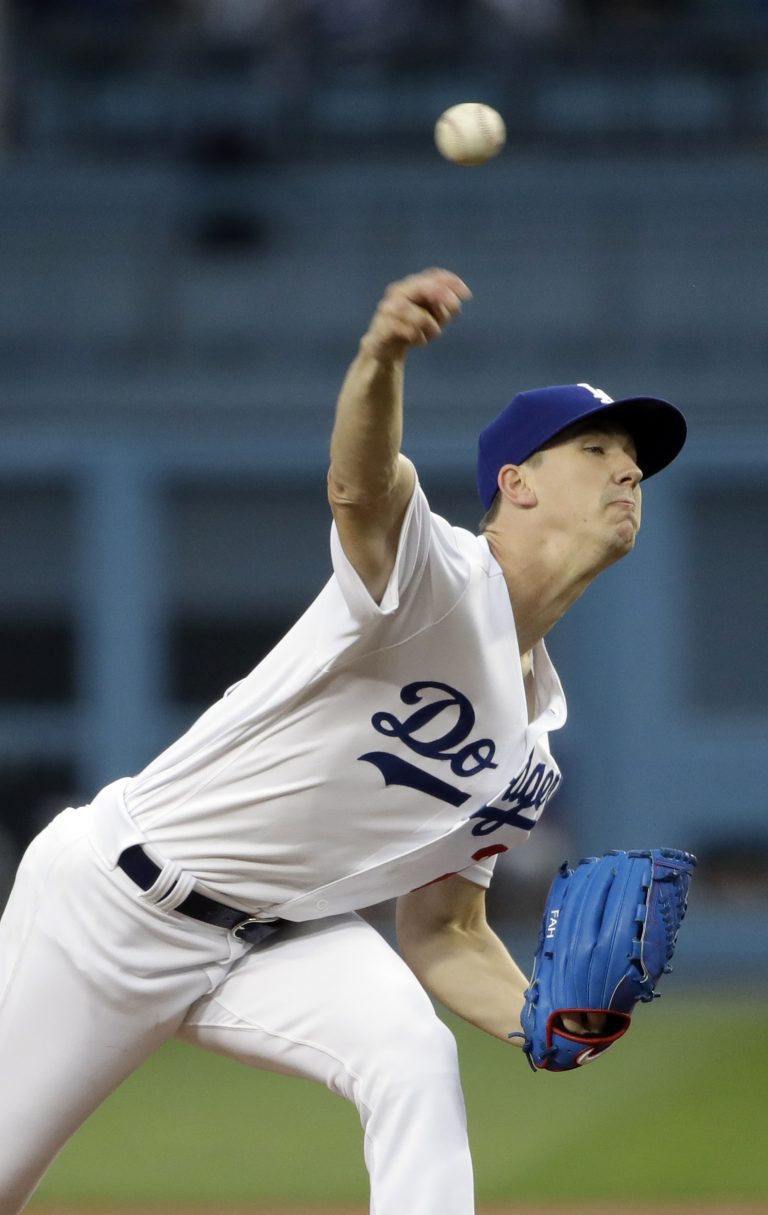 AP Photo, Walker Buehler,El abridor de los Dodgers de Los Ángeles Walker Buehler lanza en el primer inning del juego de la MLB que enfrentó a su equipo con los Rockies de Colorado, el 21 de junio de 2019, en Los Ángeles. (AP Foto/Marcio Jose Sanchez)