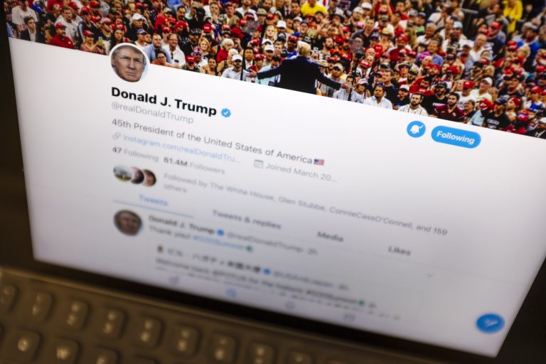 AP Photo,Foto tomada el 27 de junio del 2019 de un iPad en Nueva York, mostrando un mensaje colocado en Twitter por el presidente Donald Trump.. (AP Photo/J. David Ake)