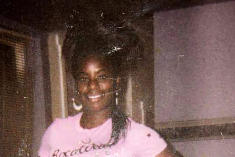 AP Photo,Foto de Reo Renee Holyfield, una mujer asesinada en Chicago a fines del 2018. El asesinato está siendo investigado con ayuda de algoritmos. Foto sin fecha, suministrada por Riccardo Holyfield.  (Riccardo Holyfield via AP)