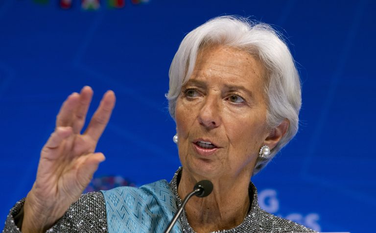 AP Photo,ARCHIVO -  En esta imagen de archivo del 13 de abril de 2019, la directora gerente del Fondo Monetario Internacional (FMI), Christine Lagarde, habla durante una rueda de prensa tras una conferencia en la reunión de primavera del Banco Mundial y el FMI en Washington, el martes 16 de julio de 2019. (AP Foto/Jose Luis Magana, Archivo)