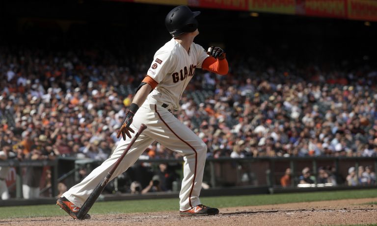 AP Photo, Mike Yastrzemski,Mike Yastrzemski, de los Gigantes de San Francisco, conecta un jonrón solitario en la 12da entrada del juego ante los Mets de Nueva York el domingo 21 de julio de 2019, en San Francisco. (AP Foto/Jeff Chiu)