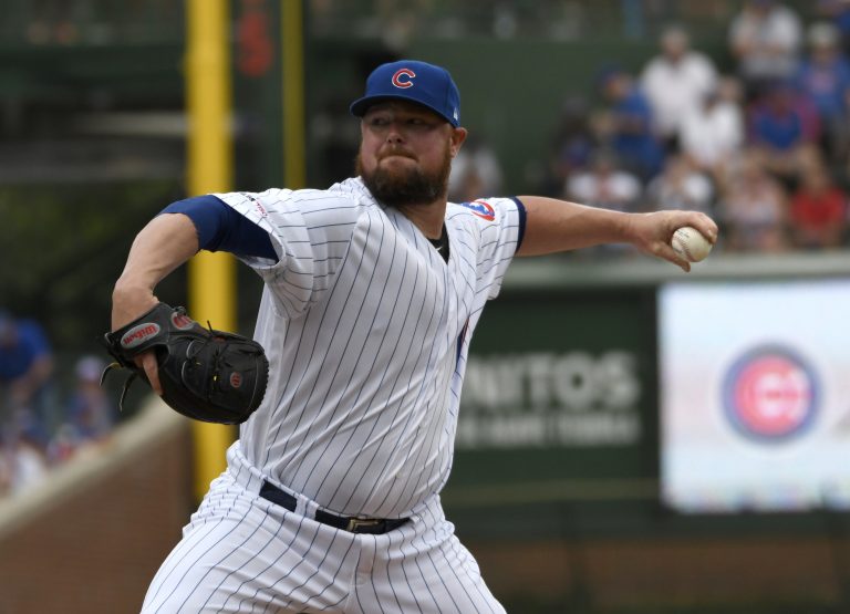 AP Photo,Jon Lester, abridor de los Cachorros de Chicago, hace un lanzamiento en el primer inning del juego del sábado 13 de julio de 2019, ante los Piratas de Pittsburgh (AP Foto/David Banks)