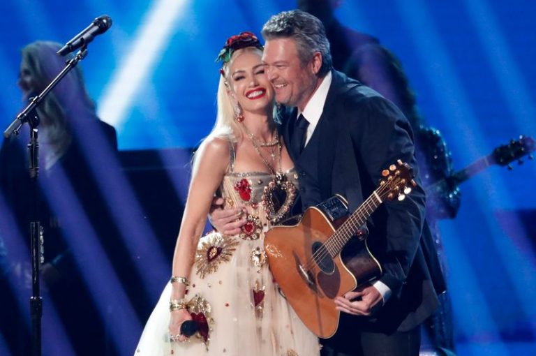 LYNXMPEG0Q02S.jpg,Gwen Stefani canta una canción con Blake Shelton en la edición número 62 de los Premios Grammy en Los Ángeles, California, Estados Unidos, el 26 de enero de 2020. REUTERS/Mario Anzuoni; Crédito: MARIO ANZUONI, Reuters