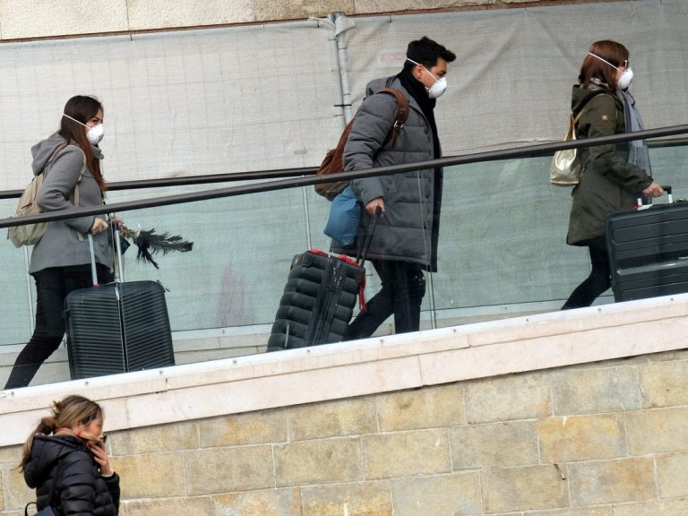 5e559bb7fee23d70b152e1e3