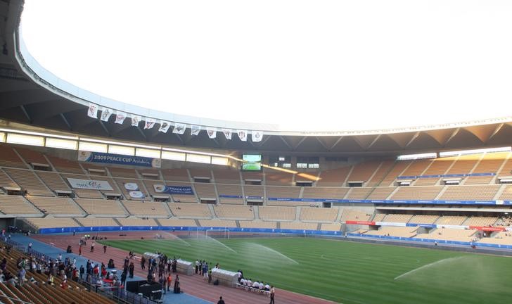 LYNXMPEG141OA.jpg,Imagen de archivo de una vista general del Estadio Olímpico de La Cartuja antes del partido entre Aston Villa y Juventus en un amistoso de pretemporada por la final de la Copa de la Paz de Andalucía 2009, en Sevilla, España. 2 de agosto, 2009. Crédito obligatorio: Action Images/Matthew Childs; Crédito: Matthew Childs, Reuters