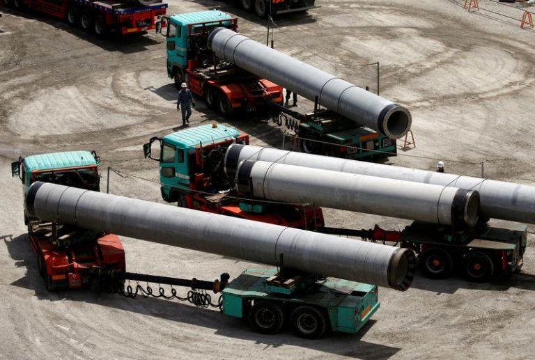 LYNXMPEG1G0FL.jpg,FOTO DE ARCHIVO: Un hombre trabaja en un solar en construcción en Tokio, el 8 de junio de 2018. REUTERS/Issei Kato; Crédito: Issei Kato, Reuters