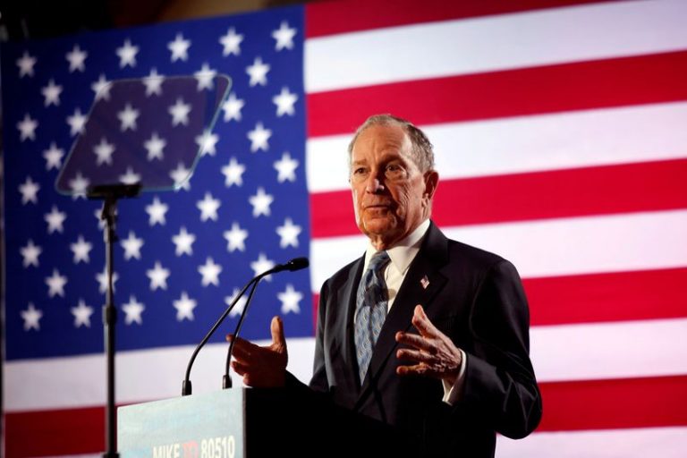 LYNXMPEG1H15W.jpg,El aspirante presidencial demócrata Michael Bloomberg habla durante un acto de campaña en el Bessie Smith Cultural Center de Chattanooga, Tennessee, EEUU. 12 febrero 2020. REUTERS/Doug Strickland; Crédito: Douglas Strickland, Reuters
