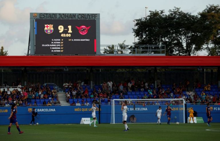 LYNXMPEG1I1H1.jpg,FOTO DE ARCHIVO: Vista general del marcador durante el partido de FC Barcelona vs CD Tacon en el Estadio Johan Cruyff, Barcelona, España, el 7 de septiembre de 2019. REUTERS/Albert Gea; Crédito: Albert Gea, Reuters
