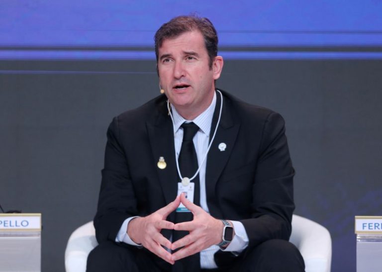 LYNXMPEG1I1J7.jpg,Imagen de archivo del director ejecutivo del Manchester City, Ferran Soriano, durante una entrega de premios relacionada con el fútbol en Dubái, Emiratos Árabes Unidos - Diciembre 28, 2019   REUTERS/Satish Kumar Subramani; Crédito: SATISH KUMAR SUBRAMANI, Reuters