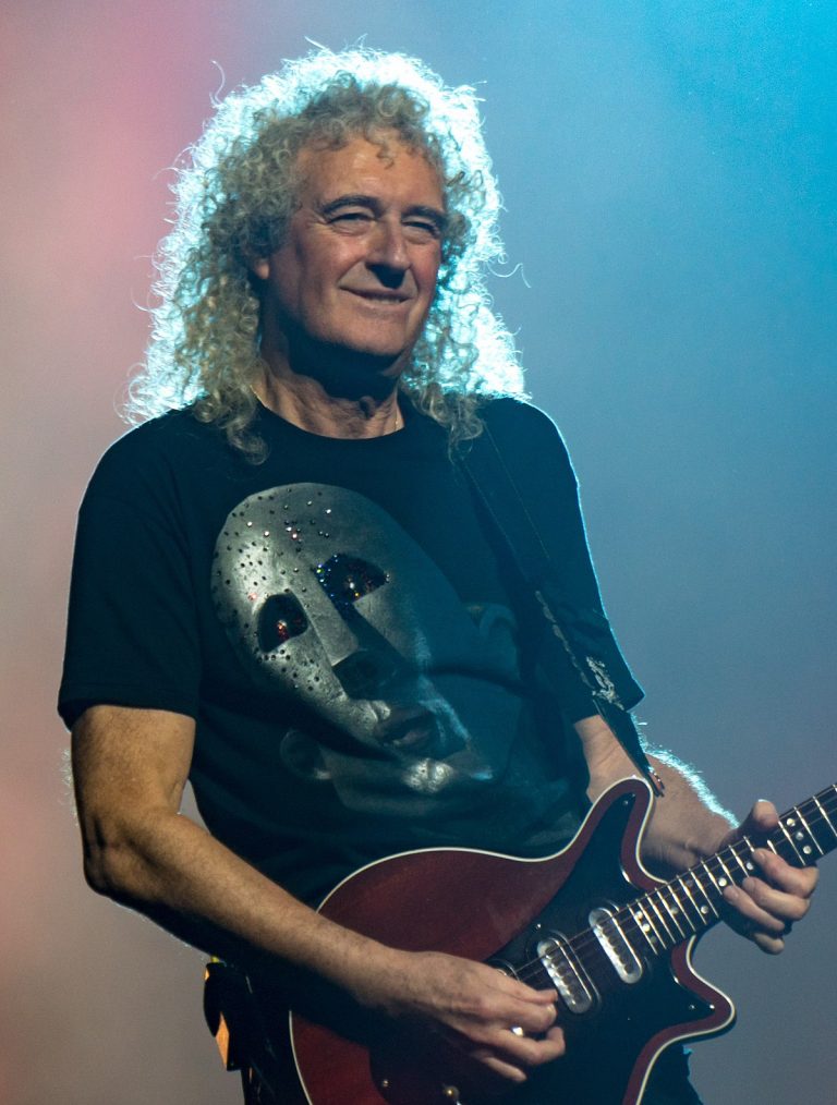1200px-Brian_May_2017_Guitar_Cropped