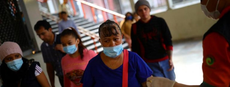 2020-04-16t133547z_1_lynxnpeg3f1ex_rtroptp_4_health-coronavirus-mexico