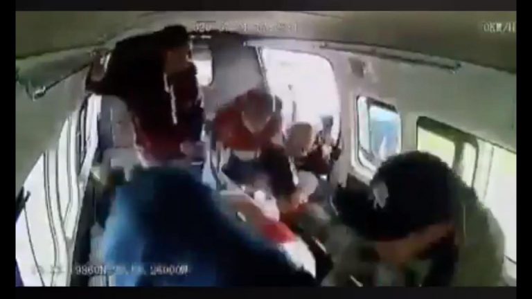 pasajeros_golpean_a_ladron_