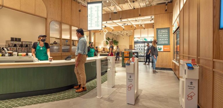 Asi-es-la-tienda-de-Starbucks-que-se-vincula-con-Amazon-Go-para-servir-cafes-sin-cajero-1024x498