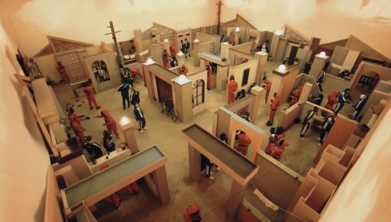 ‘El-Juego-del-Calamar-asi-es-la-monumental-recreacion-de-la-serie-hecha-por-el-youtuber-MrBeast-1024x583