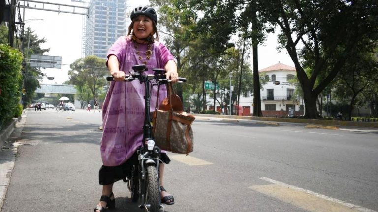 xochitl galvez irrumpe