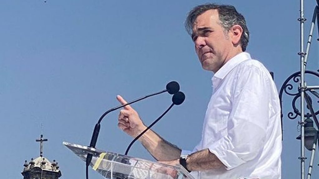 Buscan tirar la escalera de la democracia Lorenzo Córdova