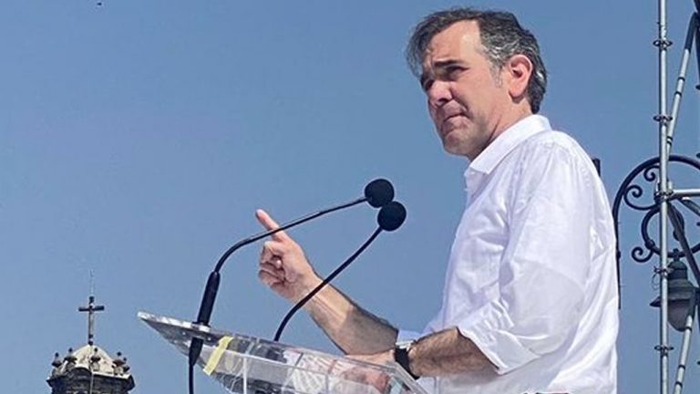 Buscan tirar la escalera de la democracia Lorenzo Córdova